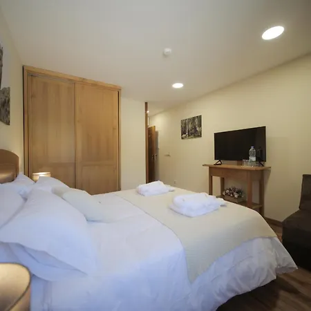 Hostal Casa Da Fonte - *
