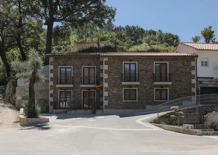 Hostel Casa Da Fonte - *